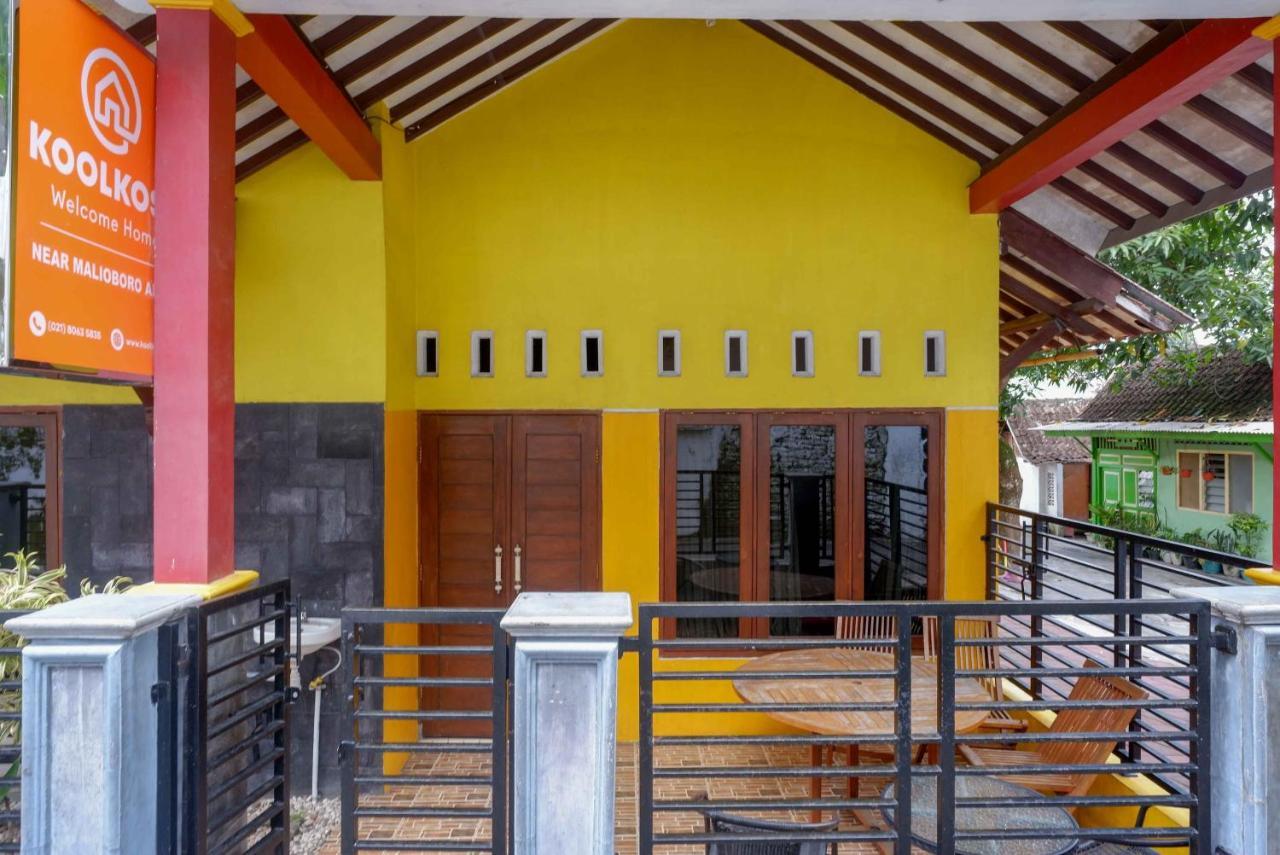 Хостел Koolkost Syariah Near Malioboro Area Джокьякарта Экстерьер фото